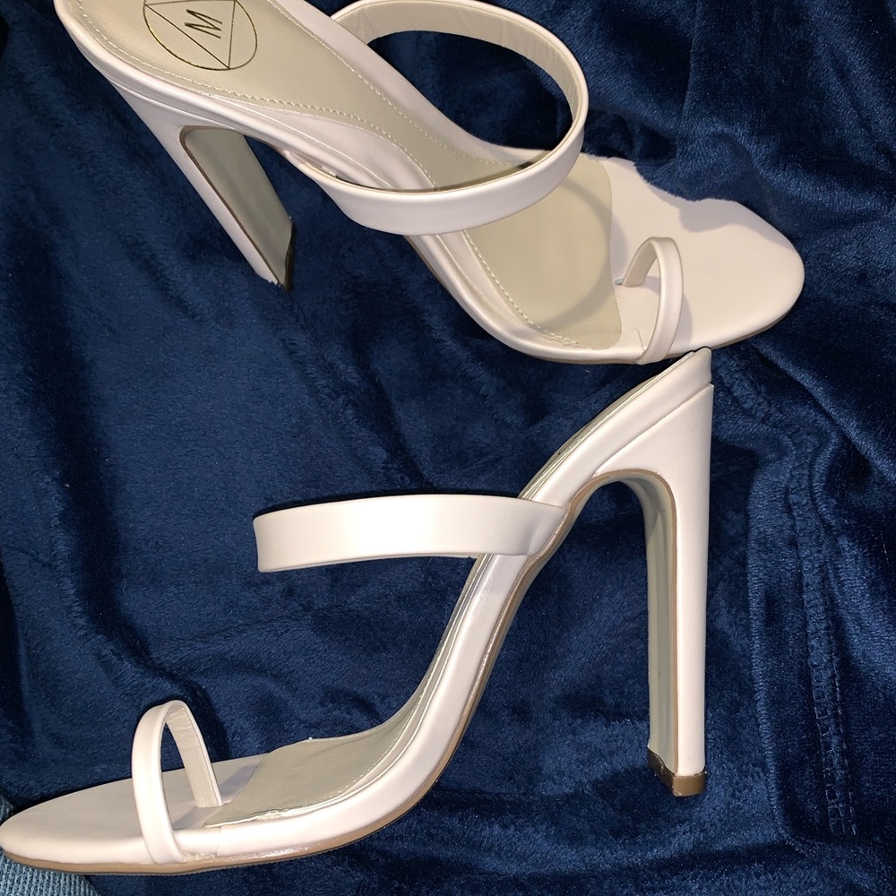 Mule Heels - one toe ring